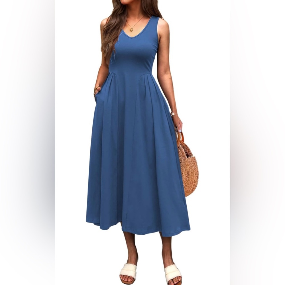 Elegant Blue Sleeveless Maxi Dress